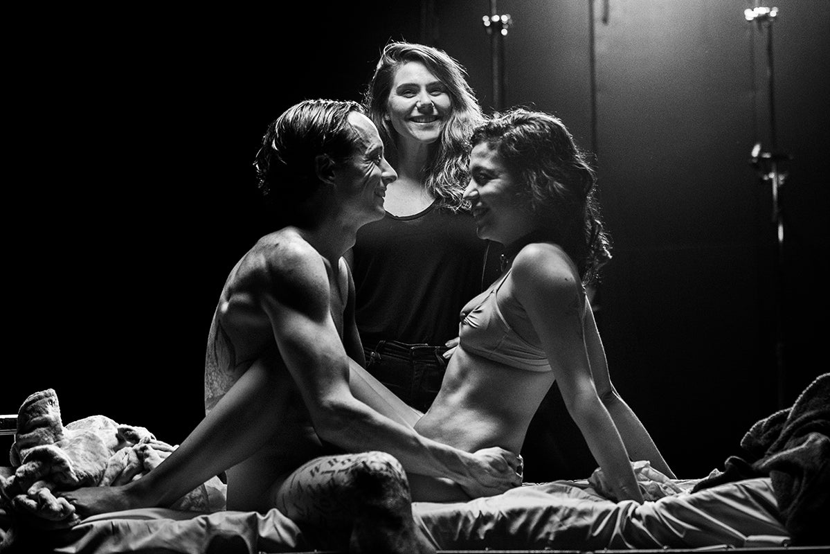 Informatieve afbeelding over filmregisseur Erika Lust en haar feministische benadering van erotische cinema en seksualiteit