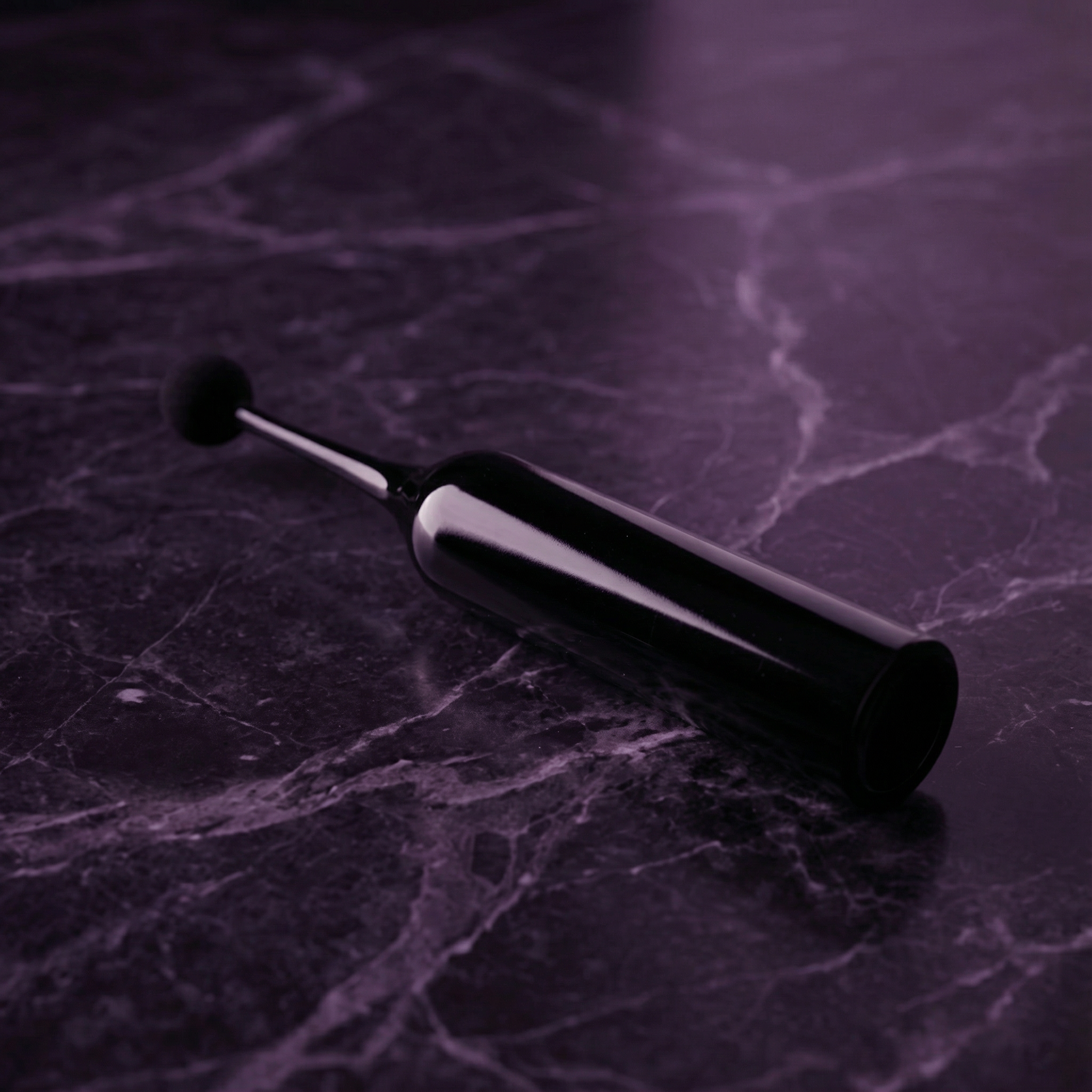 Zijaanzicht Rocky lichtroze wellness toy met ergonomisch design