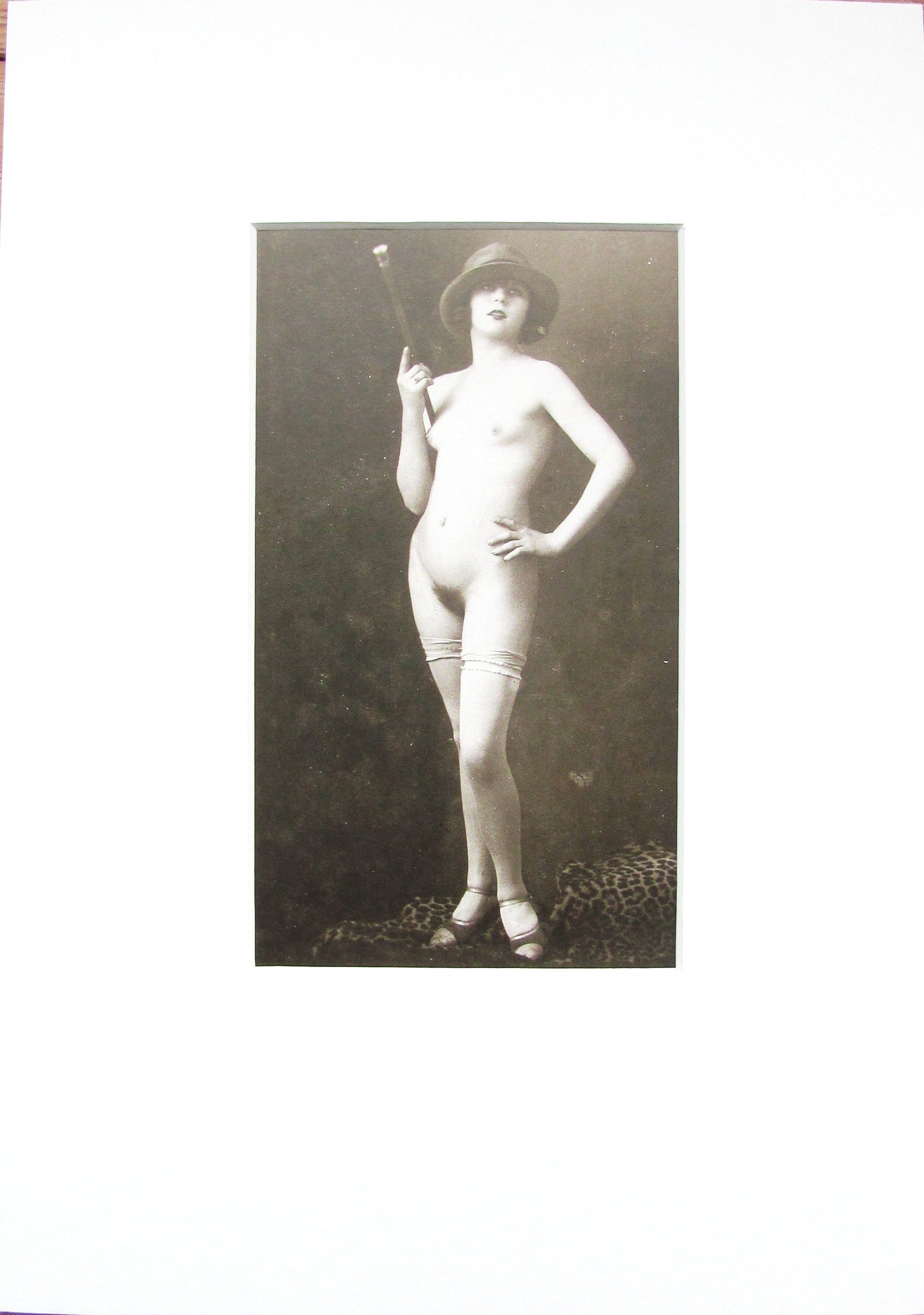 Sexy vintage foto's in mooie passe-partouts
