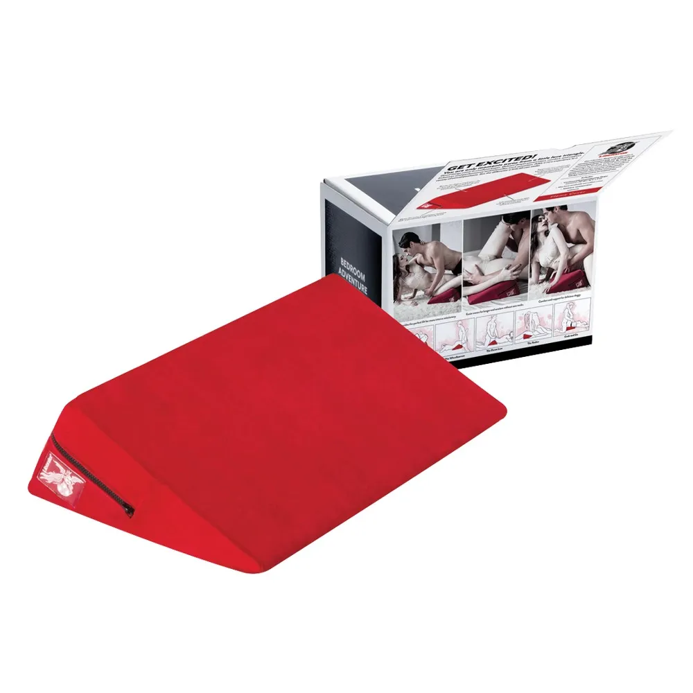 Liberator Wedge in rood met zichtbare afmetingen en ergonomische curve