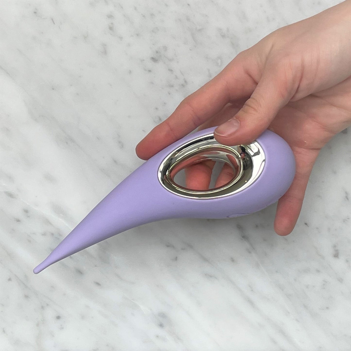 Dot - clitoris stimulator van Lelo