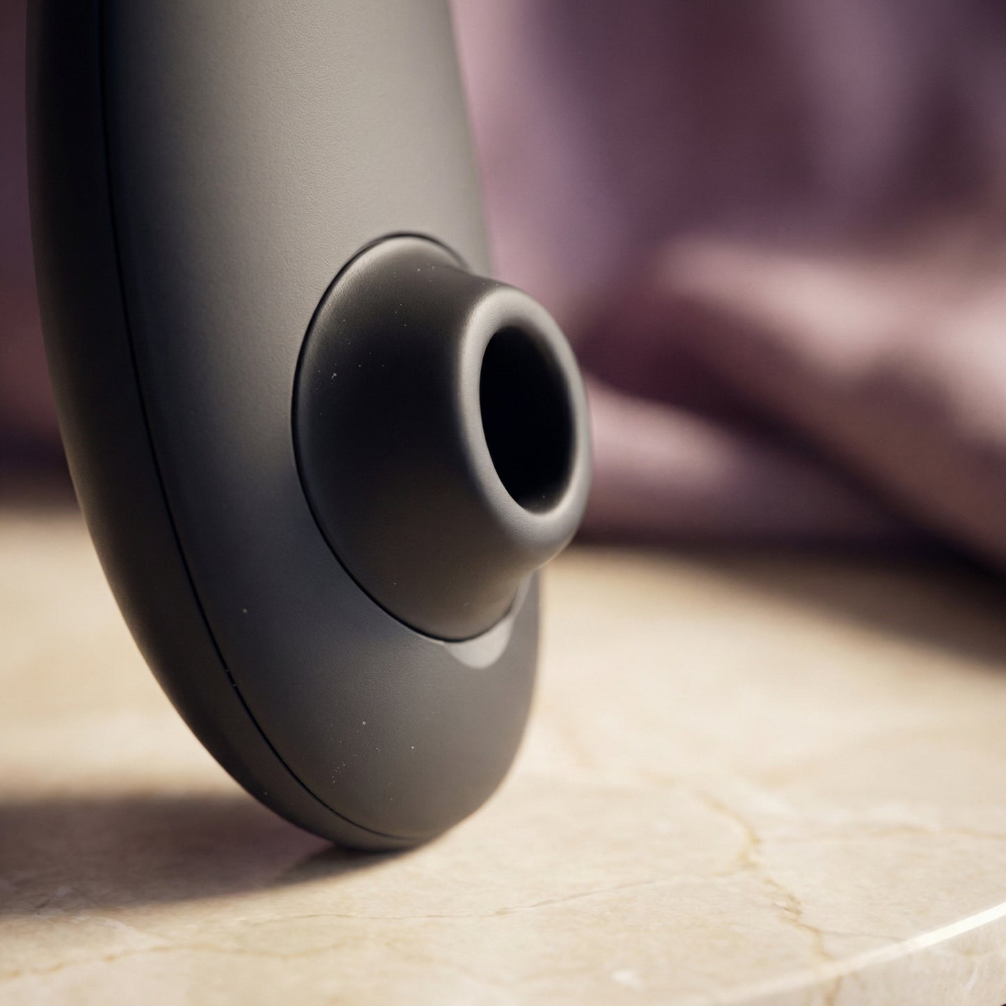 Womanizer Classic 2 zwart met bijgeleverde accessoires en discrete verpakking