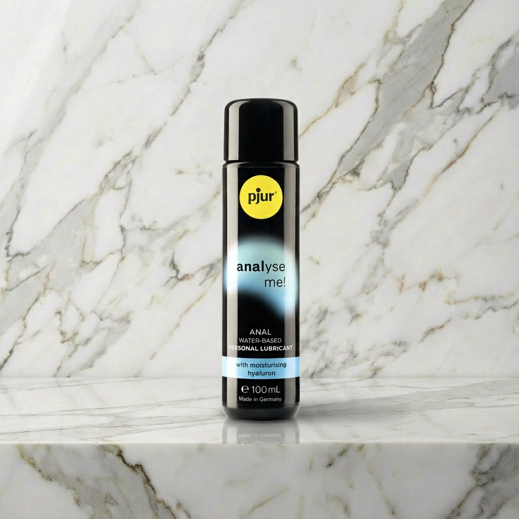 Pjur Analyse Me Water Comfort Glide glijmiddel fles 100ml met transparante vloeistof op witte achtergrond