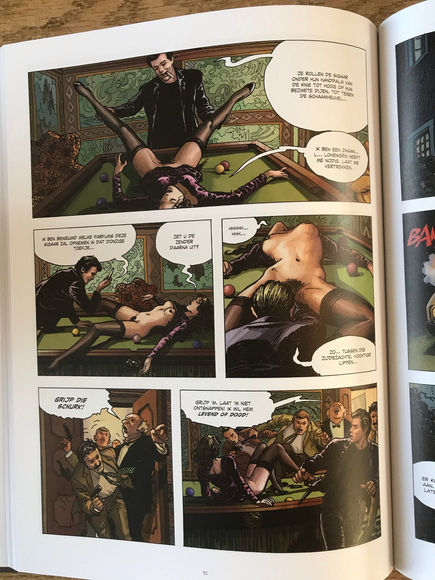 Luxe verpakking Milo Manara De Schakelaar collectie van De Paarse Keizerin