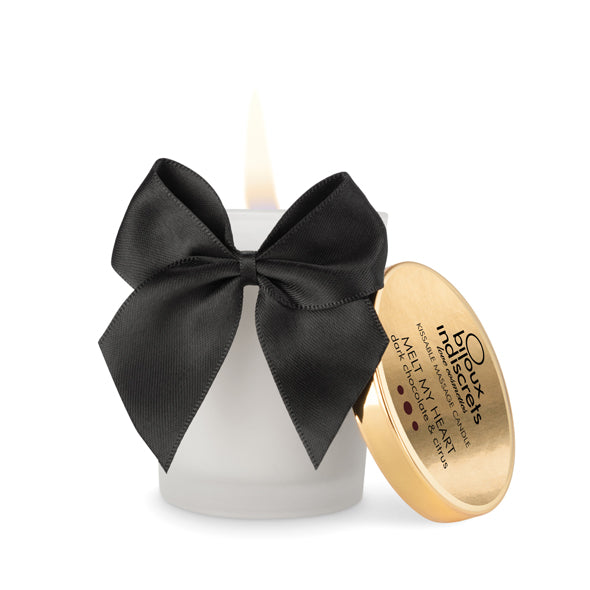 Massagekaars chocola van Bijoux Indiscrets in elegant glazen potje op witte achtergrond