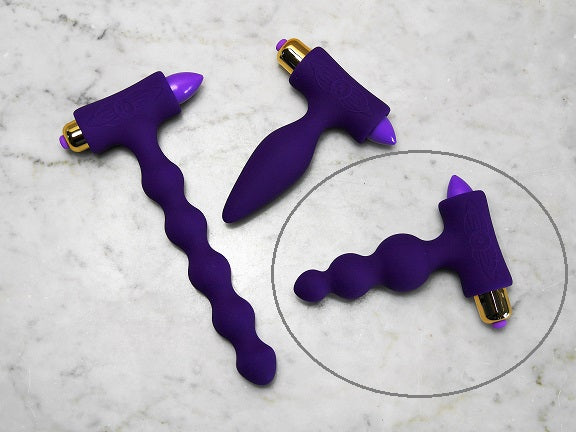 Verpakking Petite Sensations Bubble met zwart product en bijbehorende accessoires