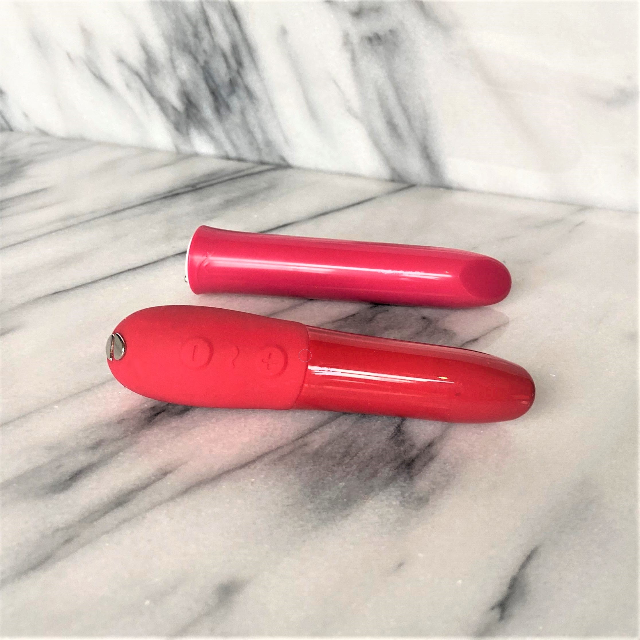 Blauwe We-Vibe Tango X in luxe verpakking met handleiding