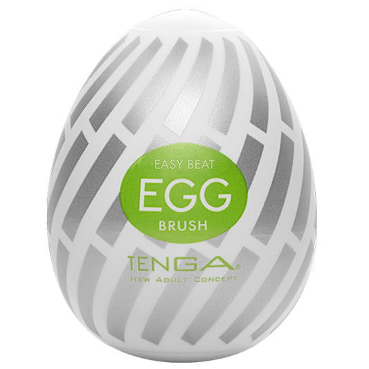 Tenga Easy Beat Egg Brush masturbator in wit met groen label en diagonaal streeppatroon